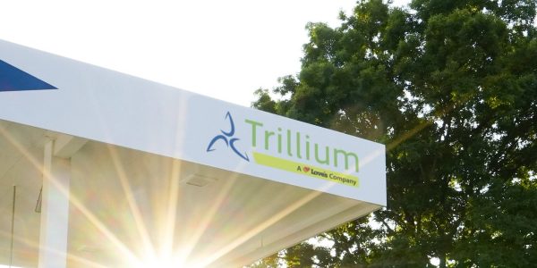 Estación de diferentes tipos de combustible Trillium