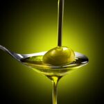 aceituna con aceite de oliva extravirgen